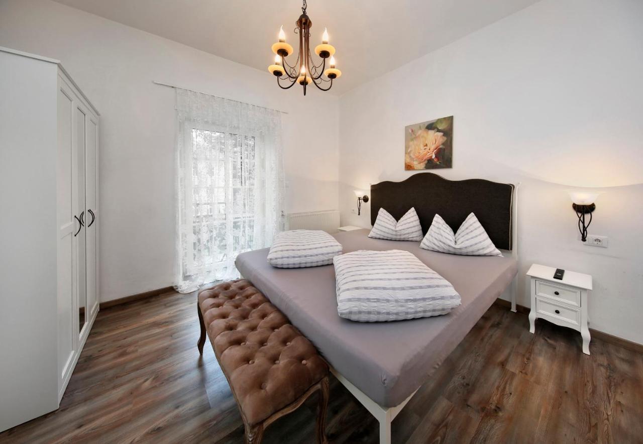 Garni Villa Tyrol - Adults Only Merano Eksteriør billede